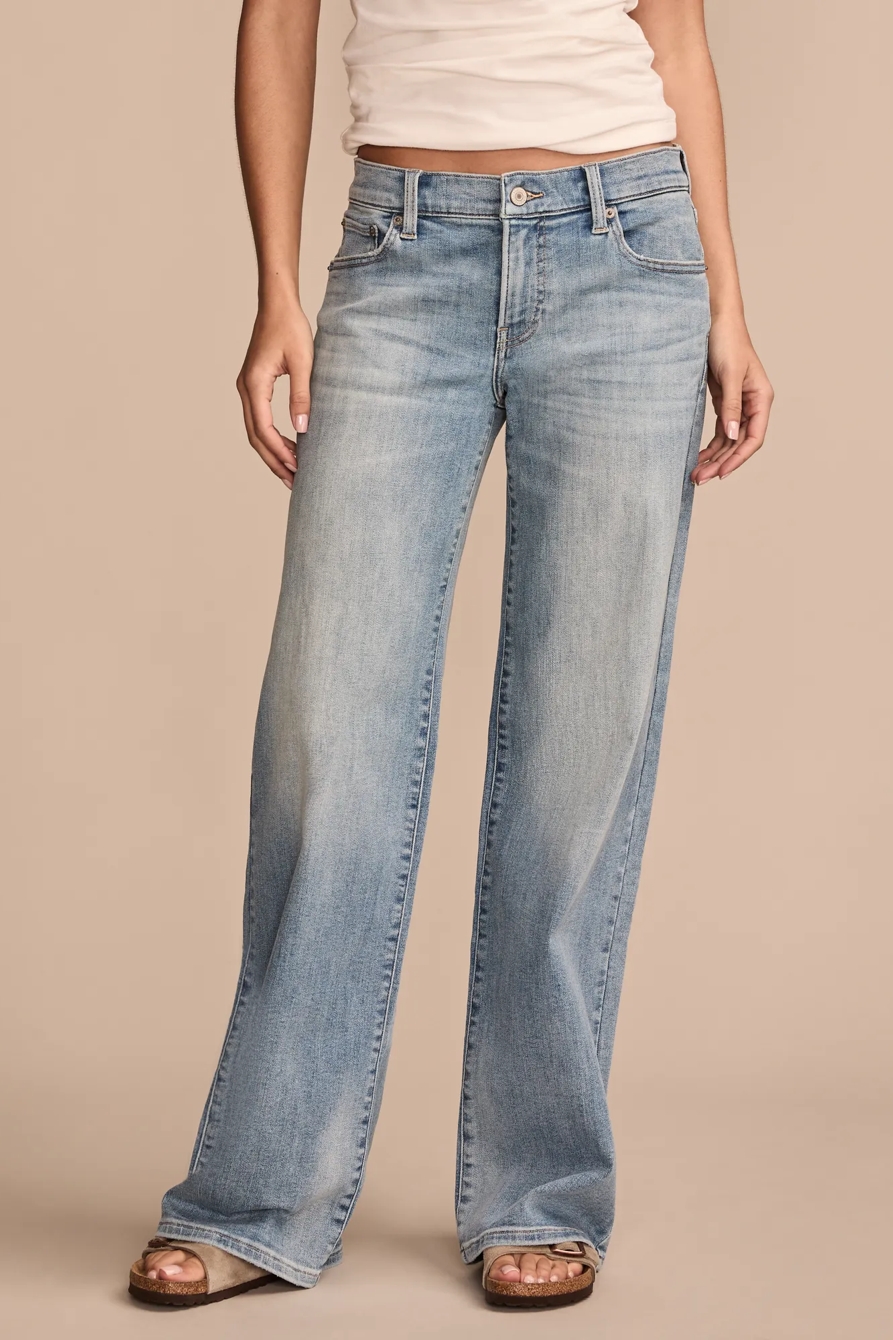 MID RISE SWEET WIDE LEG — HERE WE GO INDIGO WASH — image 5