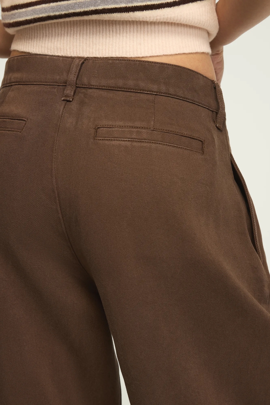 DOUBLE PLEATED TROUSER — CAFE WASH — image 4