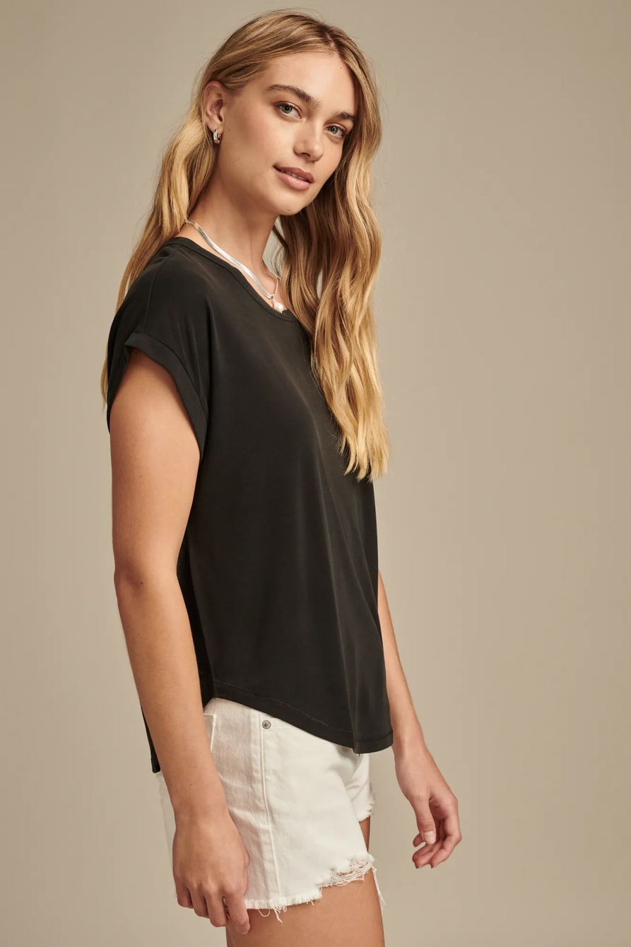 SHORT SLEEVE SANDWASH DOLMAN TEE — 001 LUCKY BLACK — image 5