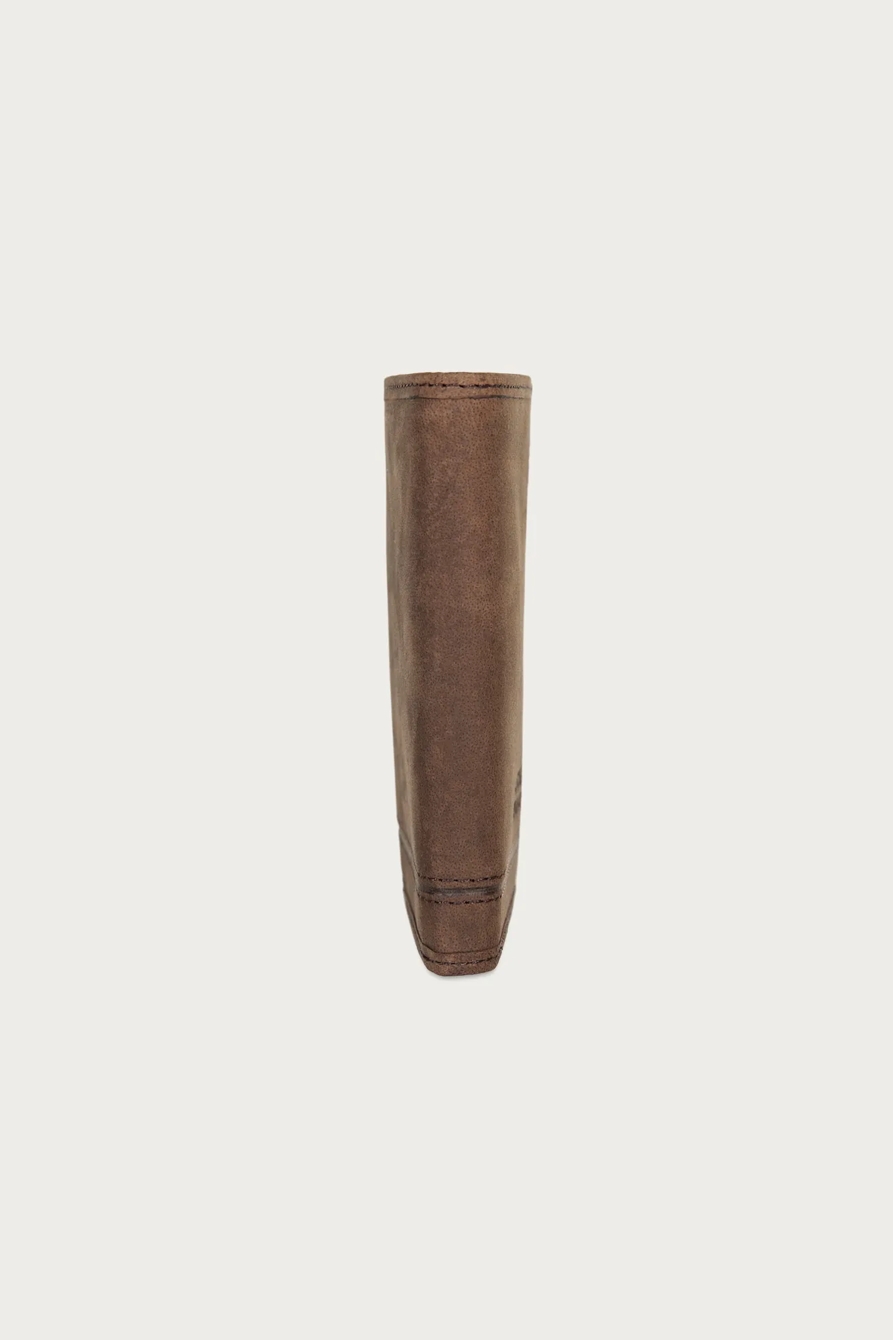 GROOVED LEATHER TRIFOLD WALLET — DARK BROWN — image 6