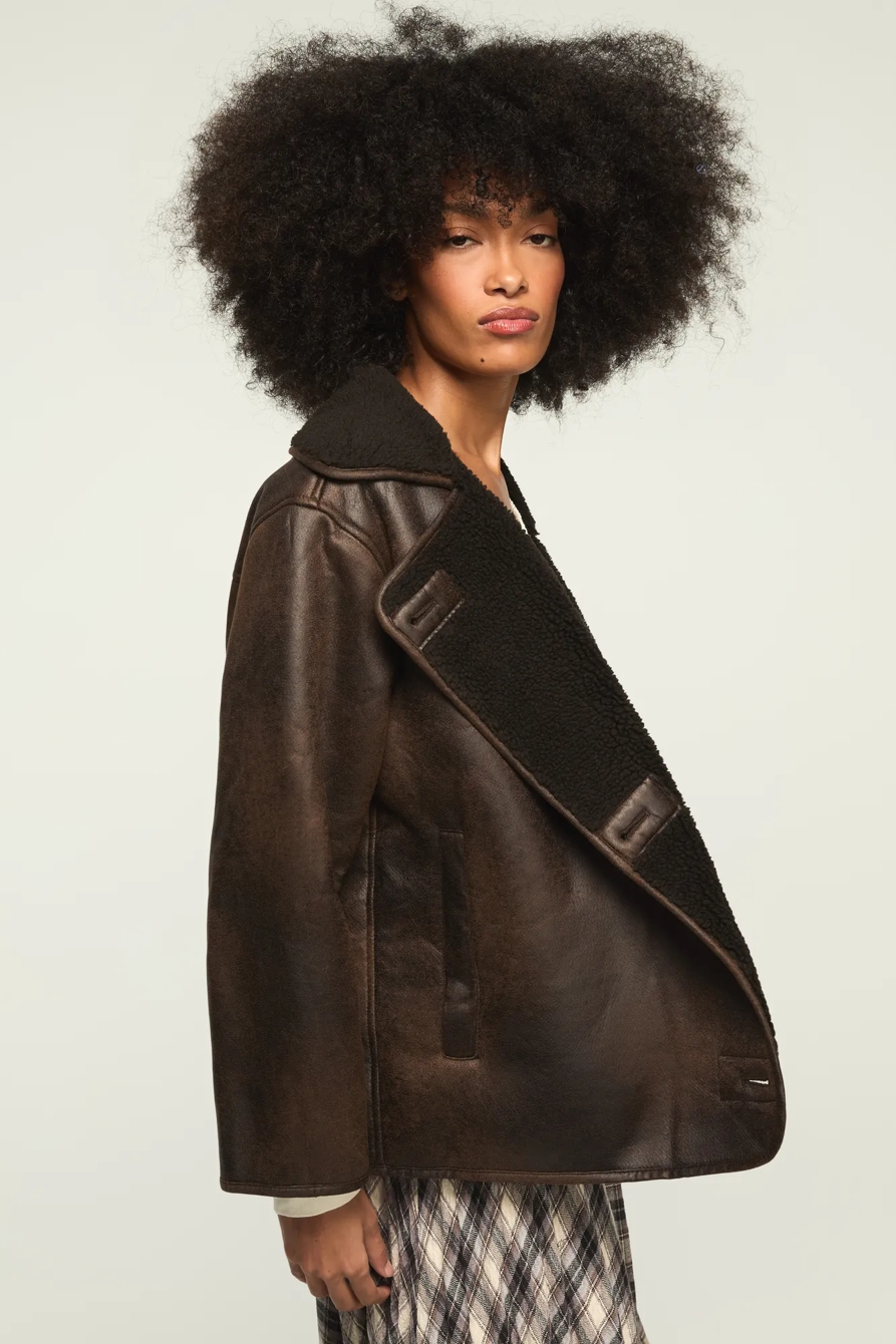 OVERSIZED FAUX SHEARLING COAT — BROWN — image 4