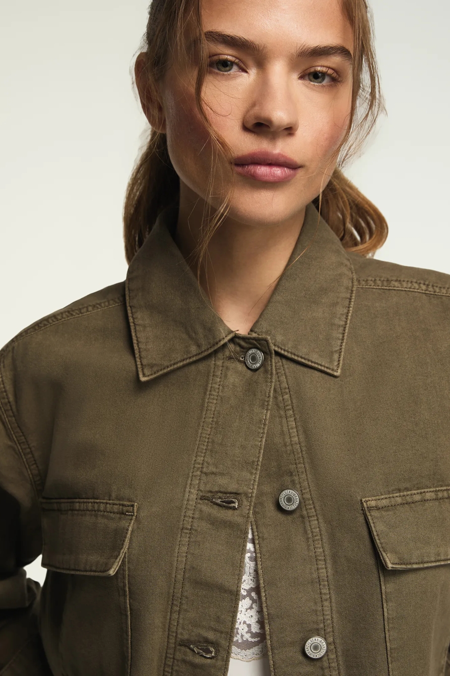 DENIM UTILITY JACKET — EASY DAY WASH — image 3