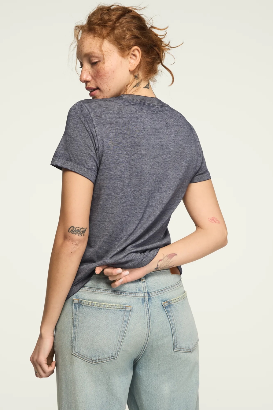 SUPERGIRL FLORAL LOGO TEE — NAVY — image 3