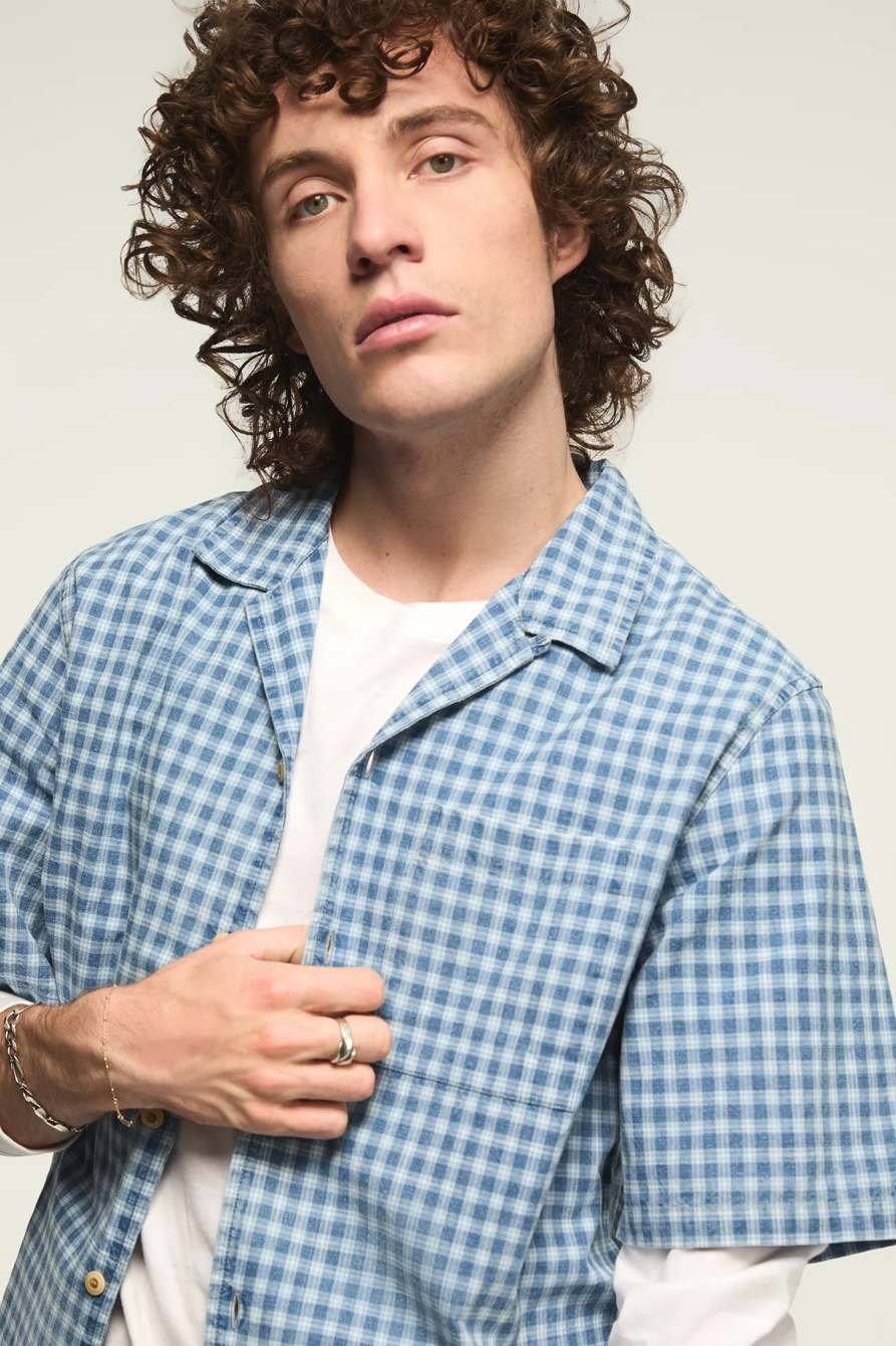 KINDA CROPPED CAMP COLLAR SHIRT — INDIGO — image 2