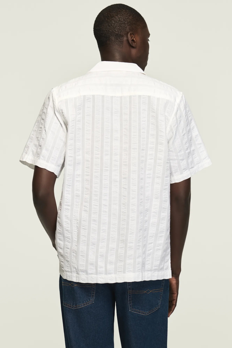 SEERSUCKER CAMP COLLAR SHIRT — BRIGHT WHITE — image 3