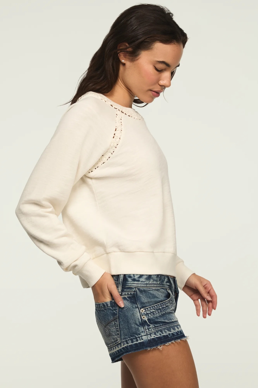 LACE TRIMMED FLEECE CREW — TOFU — image 4