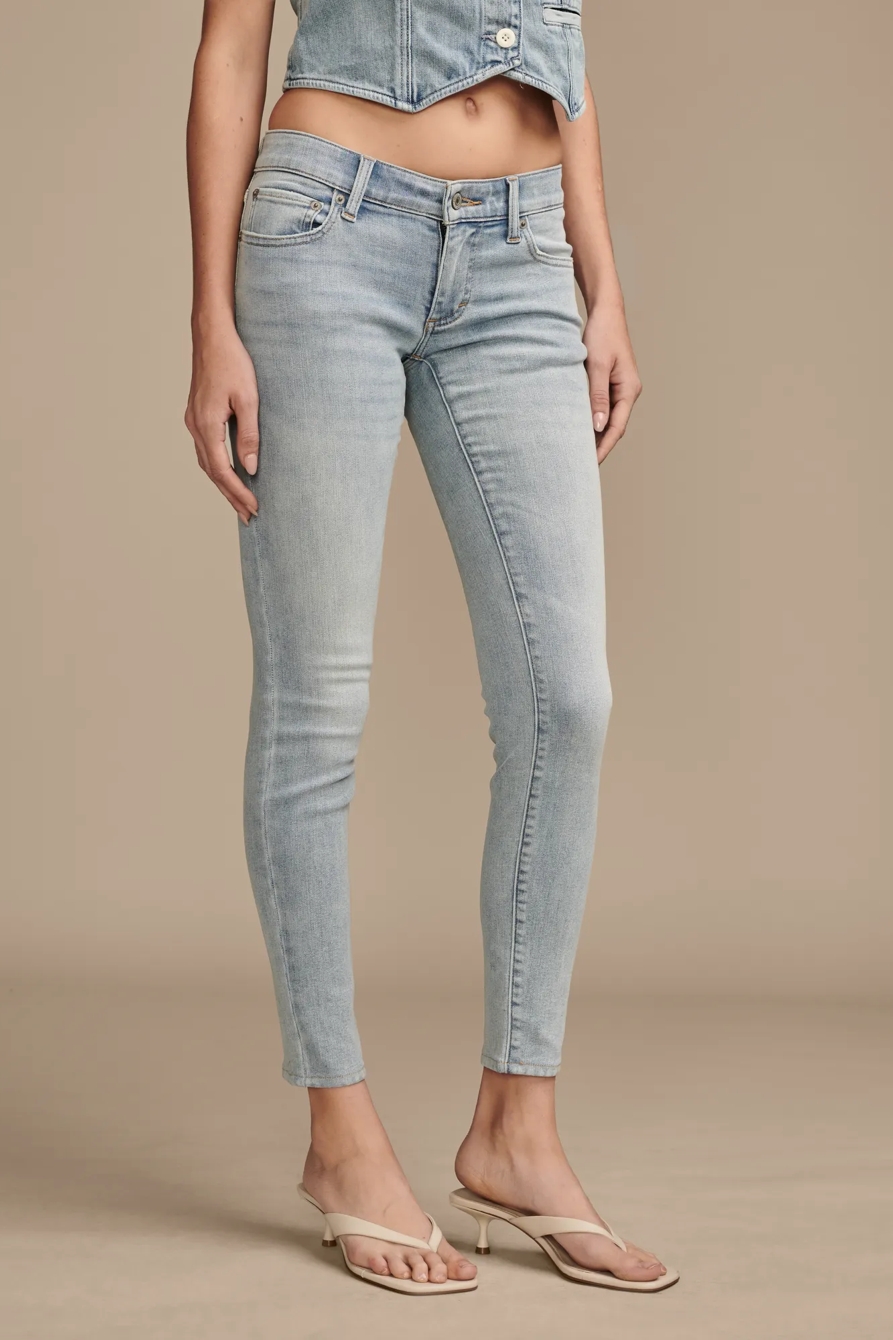 LOW RISE LIZZIE SKINNY — FAN GIRL — image 4