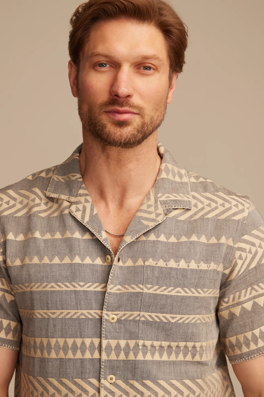 TEXTURED STRIPE CAMP COLLAR SHORT SLEEVE SHIRT — GREY MULTI — image 2