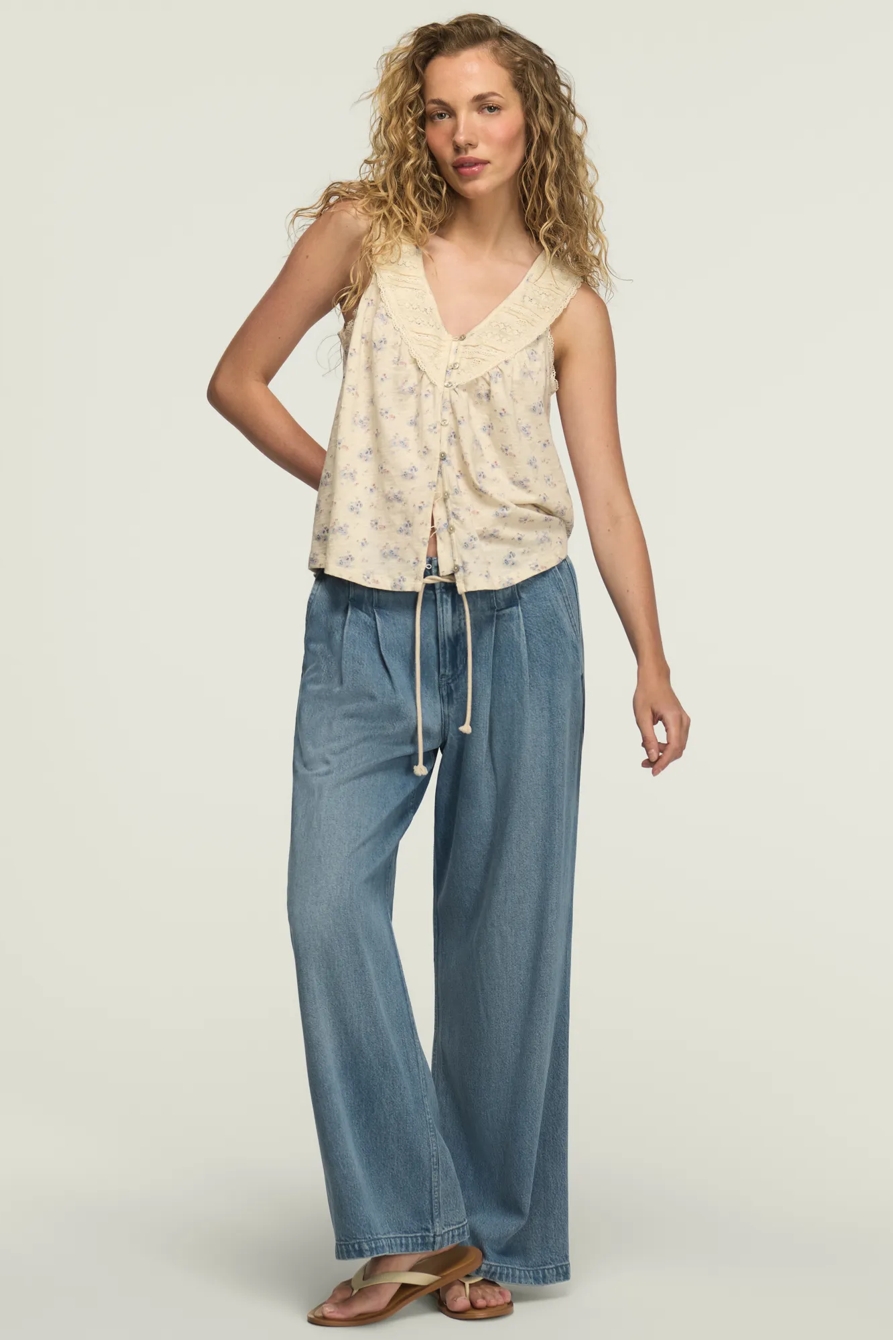 LACE YOKE V NECK TOP — Cream Floral — image 2