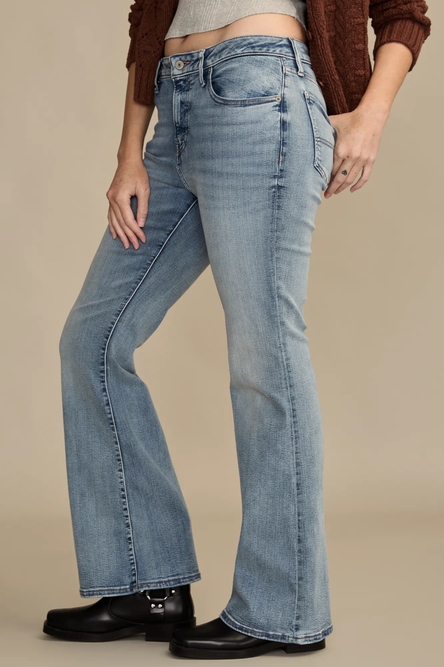 HIGH RISE CURVY FLARE — CABANA — image 5