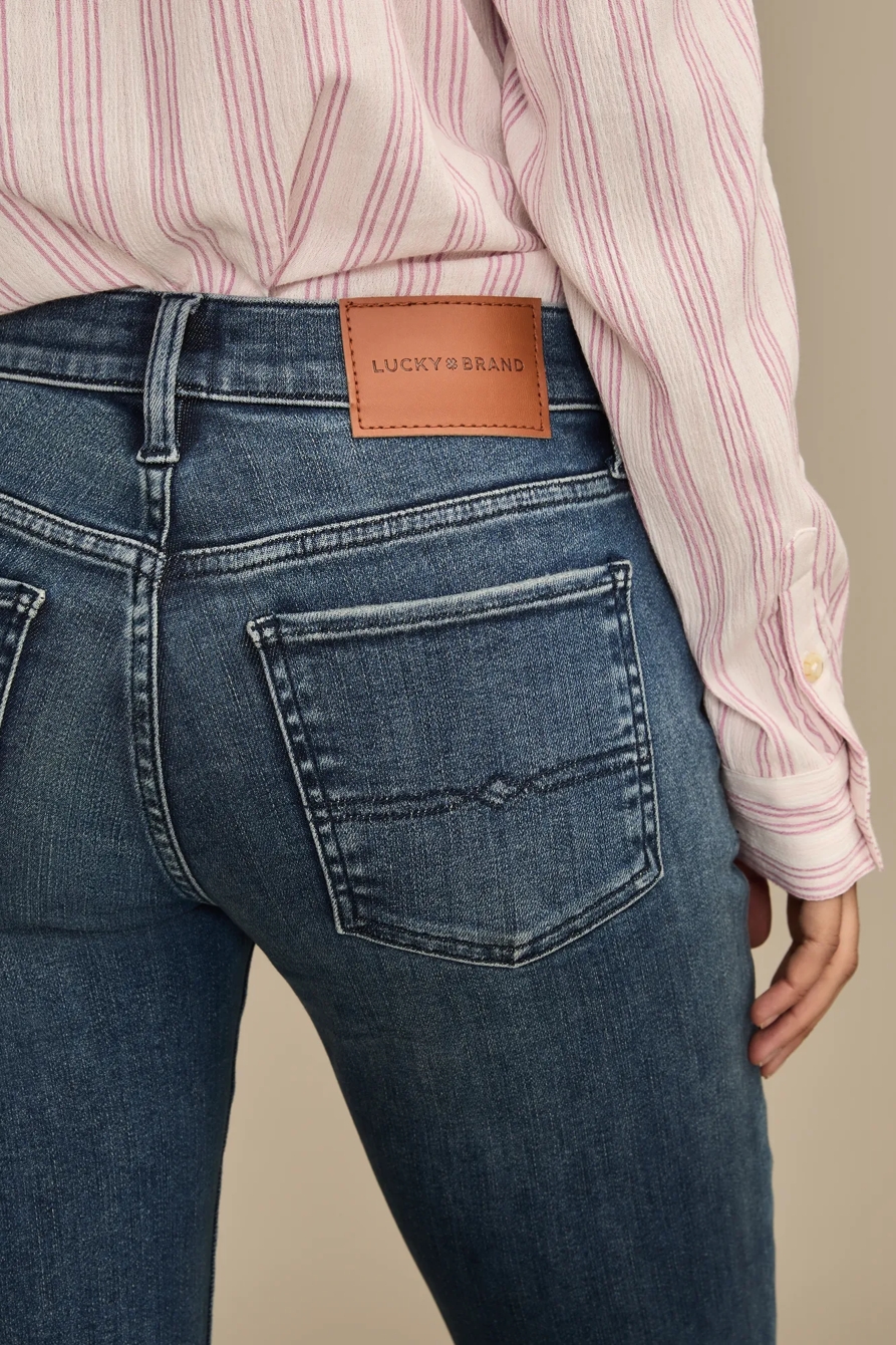 MID RISE SWEET FLARE — TARNATION WASH — image 4