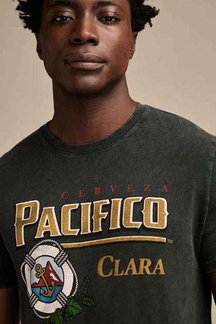 PACIFICO LOGO TEE, JET BLACK