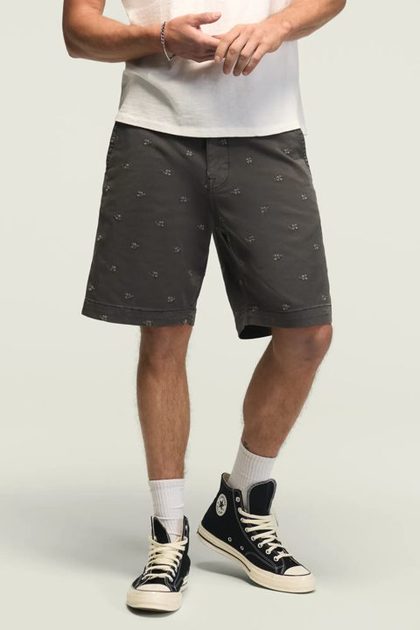 9" STRETCH TWILL FLAT FRONT SHORT, BLACK MULTI