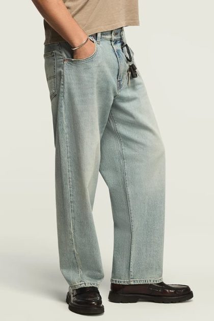 281 BAGGY, COMET TAIL